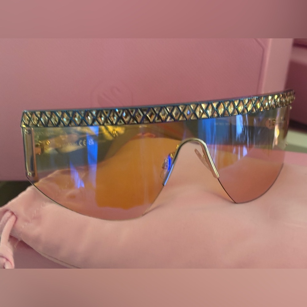 🩵 Swarovski 30X Crystal Embellished Gradient Shield Sunglasses full inclusion - Picture 4 of 12